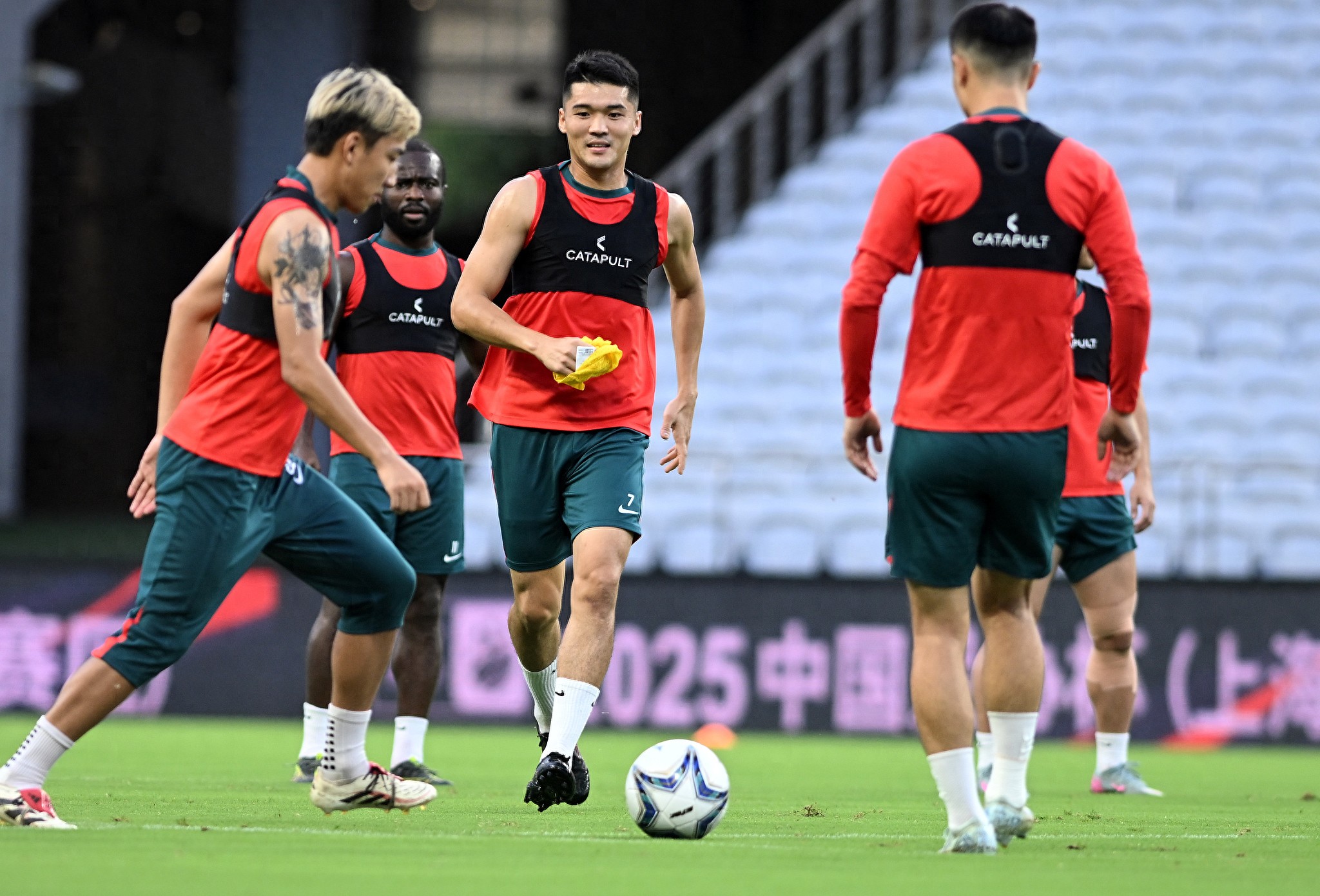 九游体育包含纽约尼克斯赛后门线救险山东男篮防线松动备战葡超，赛后国际米兰内部沟通看傻球迷的词条